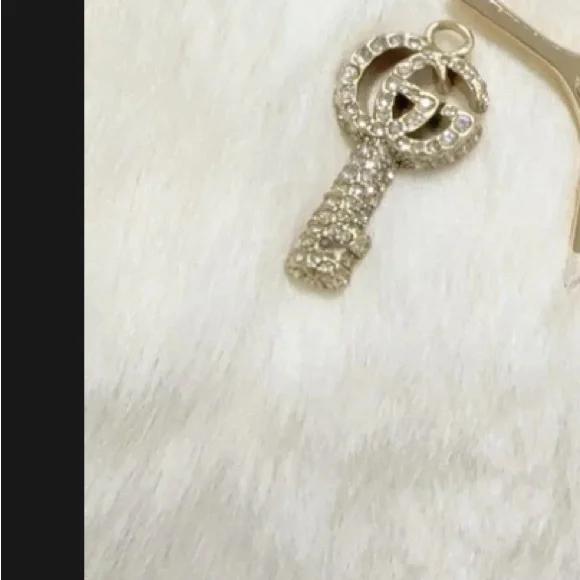 Gucci Key Zipper Pull - Picture 3 of 4